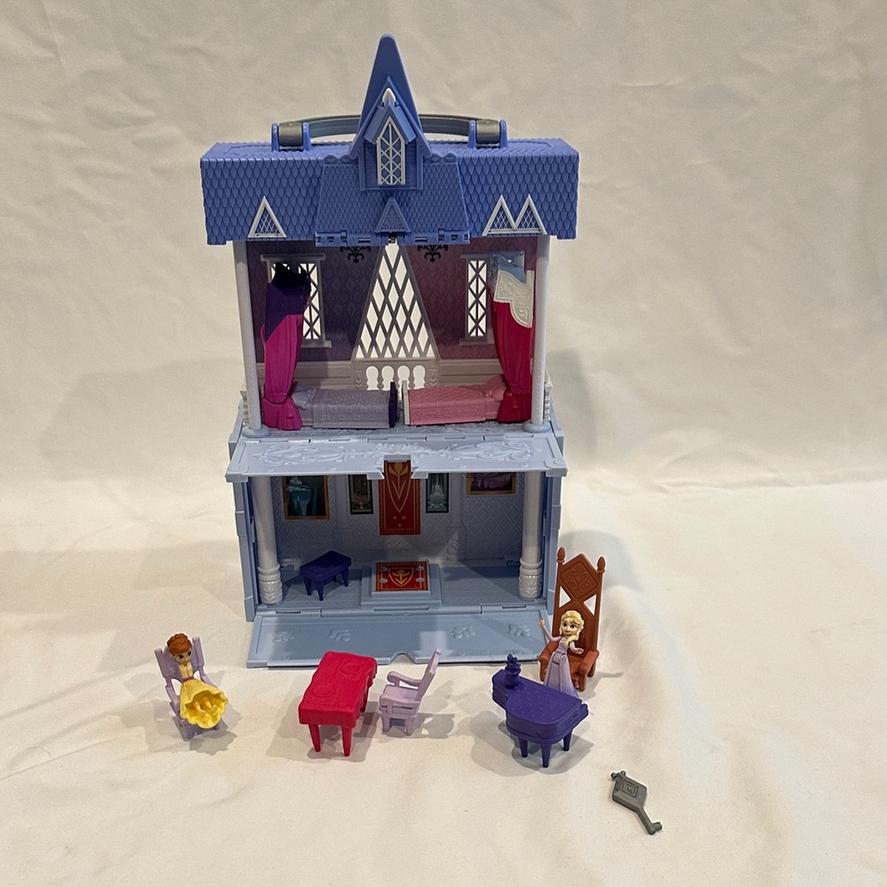 Disney Frozen 2 Pop Adventures Arendelle Castle Play-set